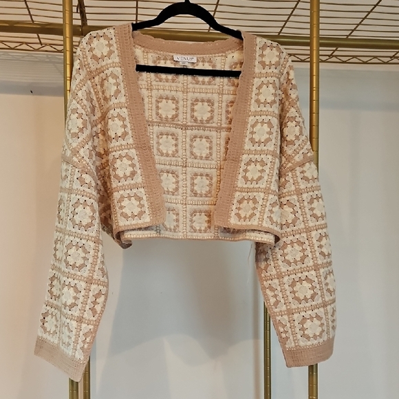 VENUS Tan and Cream Geometric Crop Tank Top & Knit Cardigan Set, Sz L, NWT - Picture 7 of 10